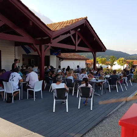Domaine Larlapean אתר קמפינג