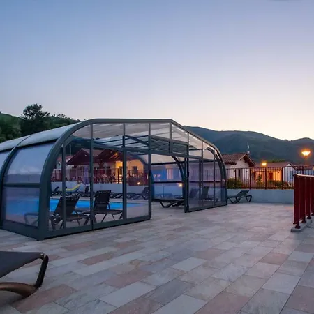 אתר קמפינג Domaine Larlapean