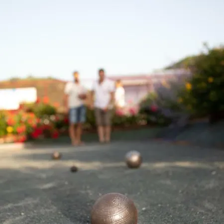 אתר קמפינג Domaine Larlapean