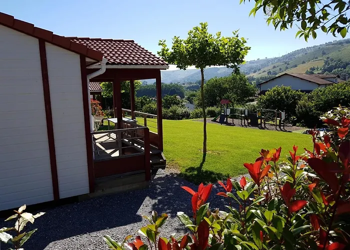 Domaine Larlapean Saint-Martin-dʼArrossa
