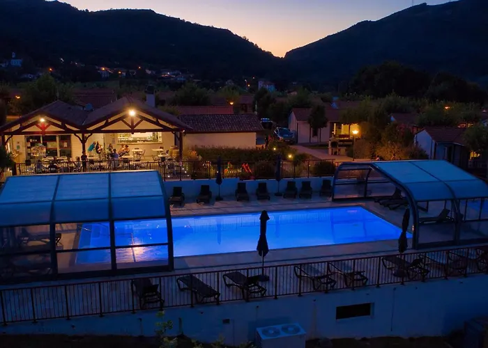 Domaine Larlapean Parque de Campismo 3*