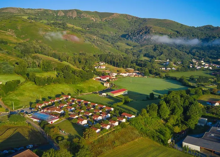 Domaine Larlapean Parque de Campismo 3*